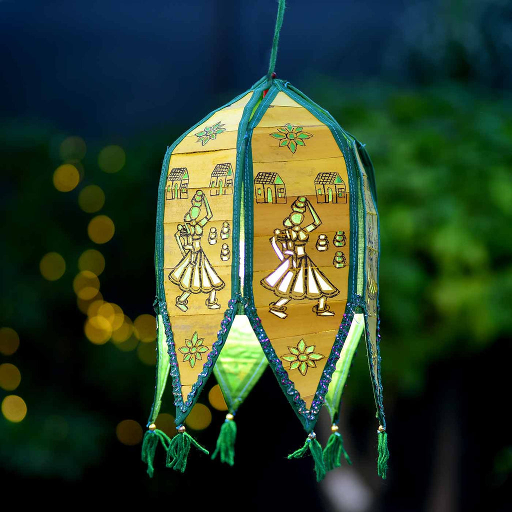 Traditional Lanterns On Palm Leaf (12*7.5 Inches)