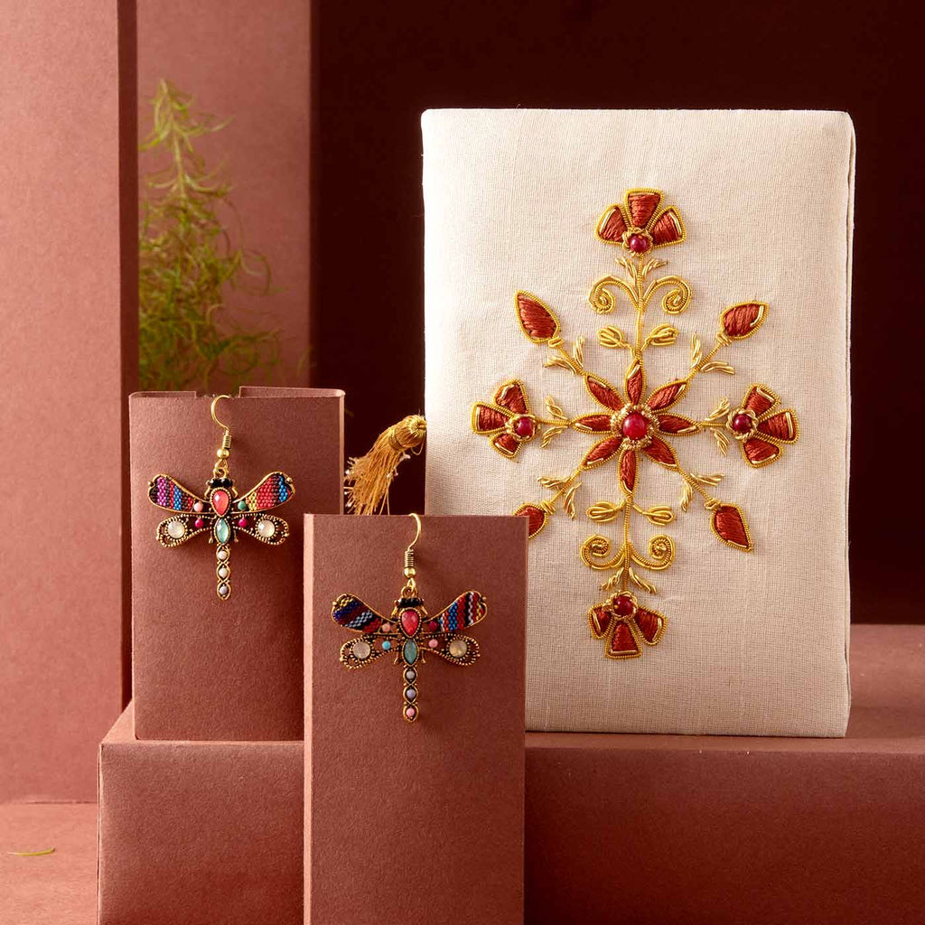 Designer Zari Jewellery Box & Earrings Combo
