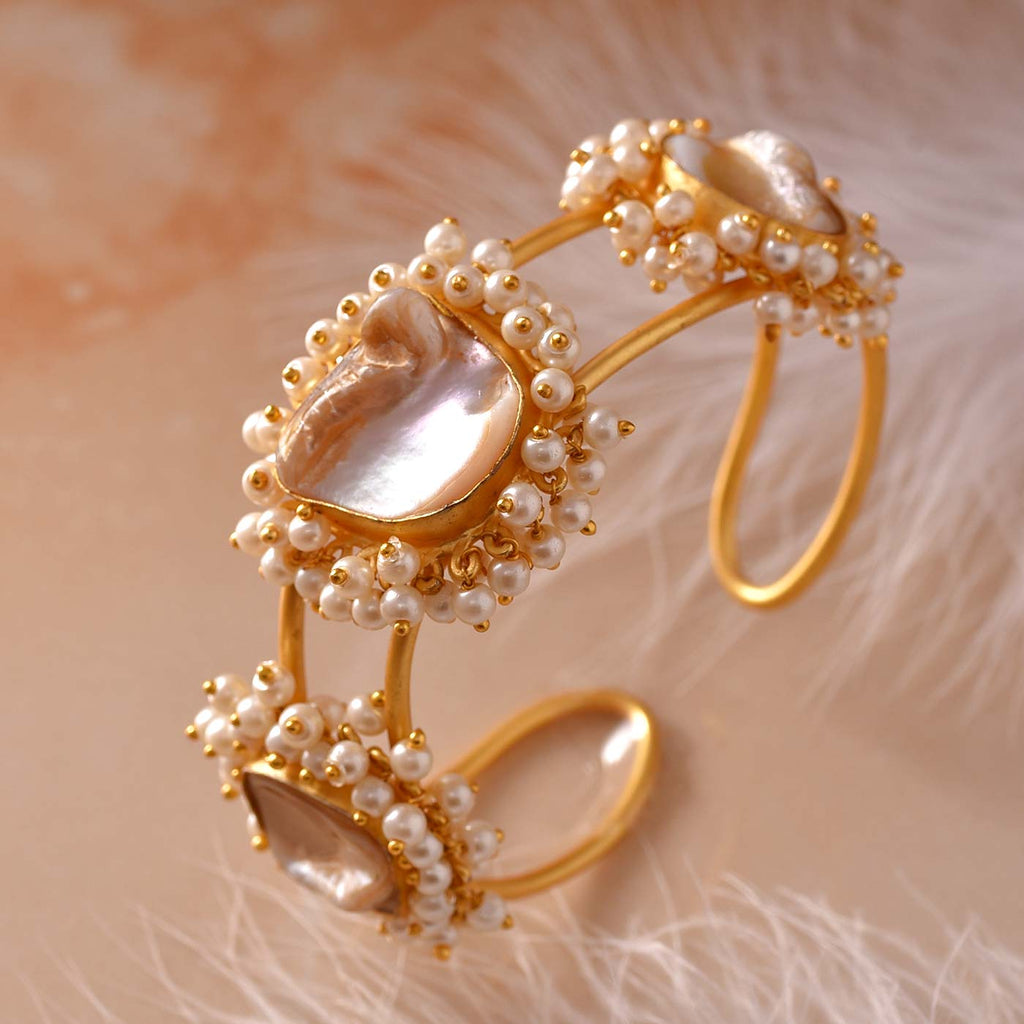 Stunning Baroque Pearls Bracelet