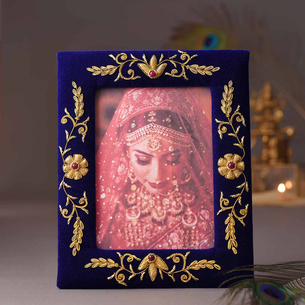 Intricately Weaven Work On Photo Frame