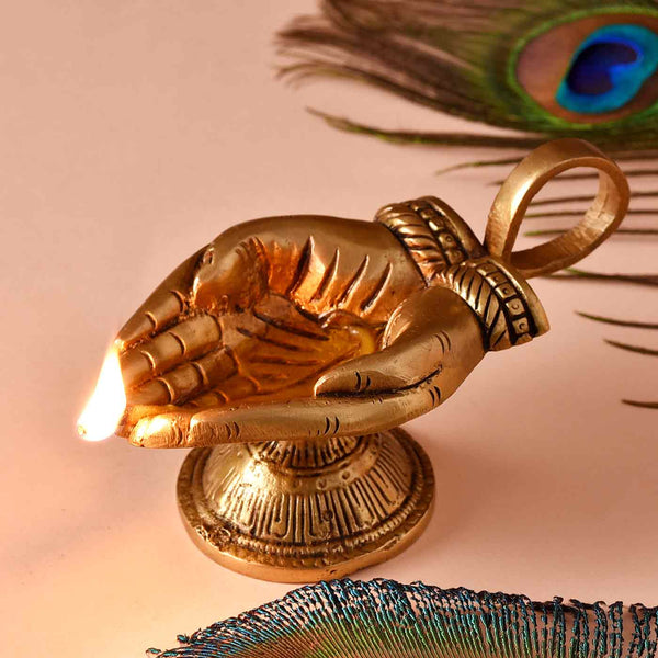 Magnificent Brass Diya With Handle