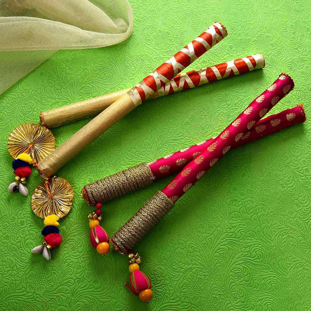 Beautiful 2 Pairs of Dandiya Sticks