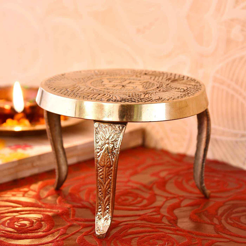 Handcrafted Traditional Brass Mukkali Stand (3 Inches)