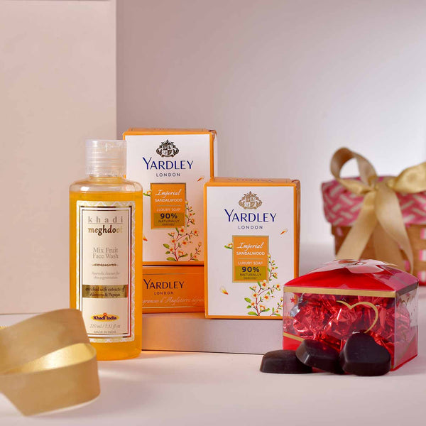 Blissful Valentine Hamper With Soap, Face Wash, Chocolate & Basket