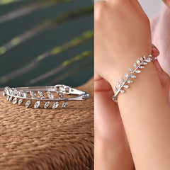 Women's Color Shiny Leaves Bracelet In