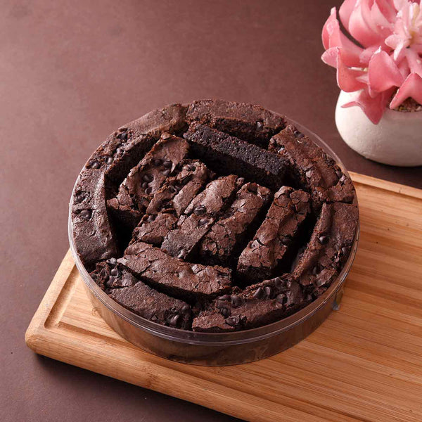 Delicious Dry Choco Chip Cake