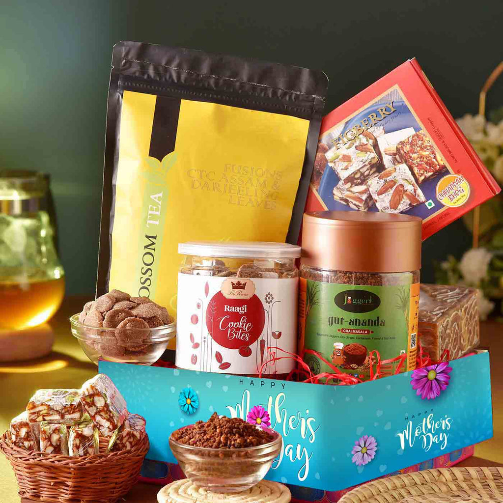 Delectable Hamper Of Tea, Cookie, Figberry & Tray