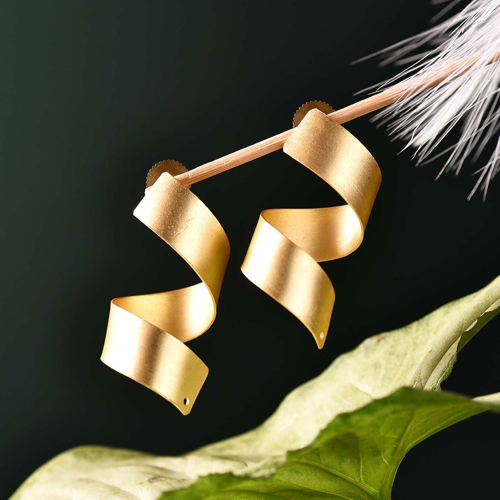 Stunning Twisted Gold Finish Earrings