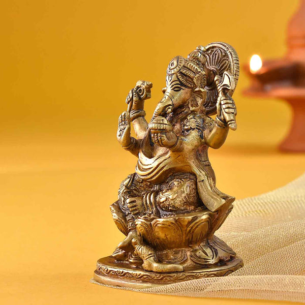 Vignaharta Ganesha Brass Idol
