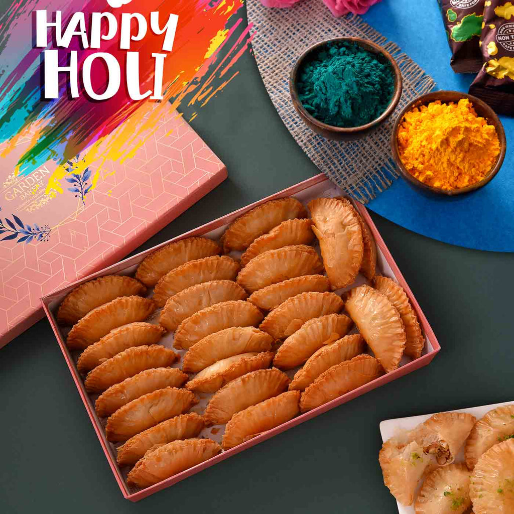 Mouthwatering Turkish Gujiya With Holi Special Fragrant Silk Gulal