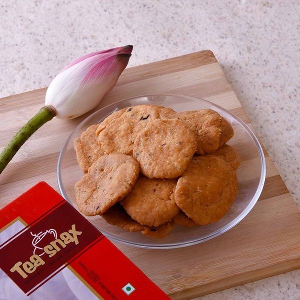 Holi Special Hamper Of Fragrant Silk Gulal with Traditional  Besan Laddoo & Mini Mathri