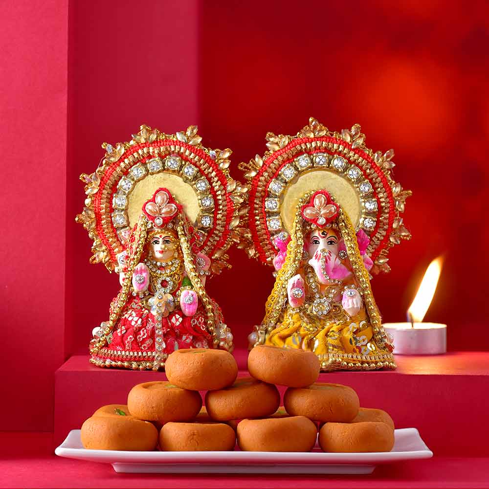 Terracotta Lakshmi & Ganesha & Kesar Peda Hamper