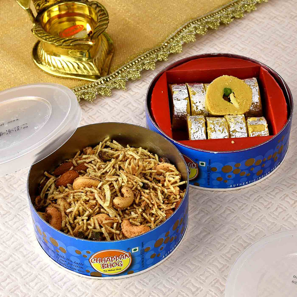 Haldiram's Nagpur Imperial Joy Diwali Gift Box with Medium Diya + Free  Diwali Greeting : Amazon.in: Grocery & Gourmet Foods